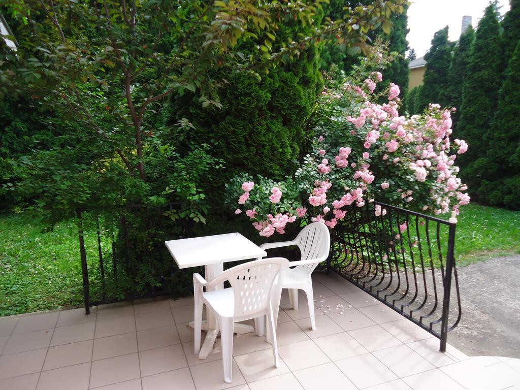 Holiday Apartmanház Balatonfüred Camera foto